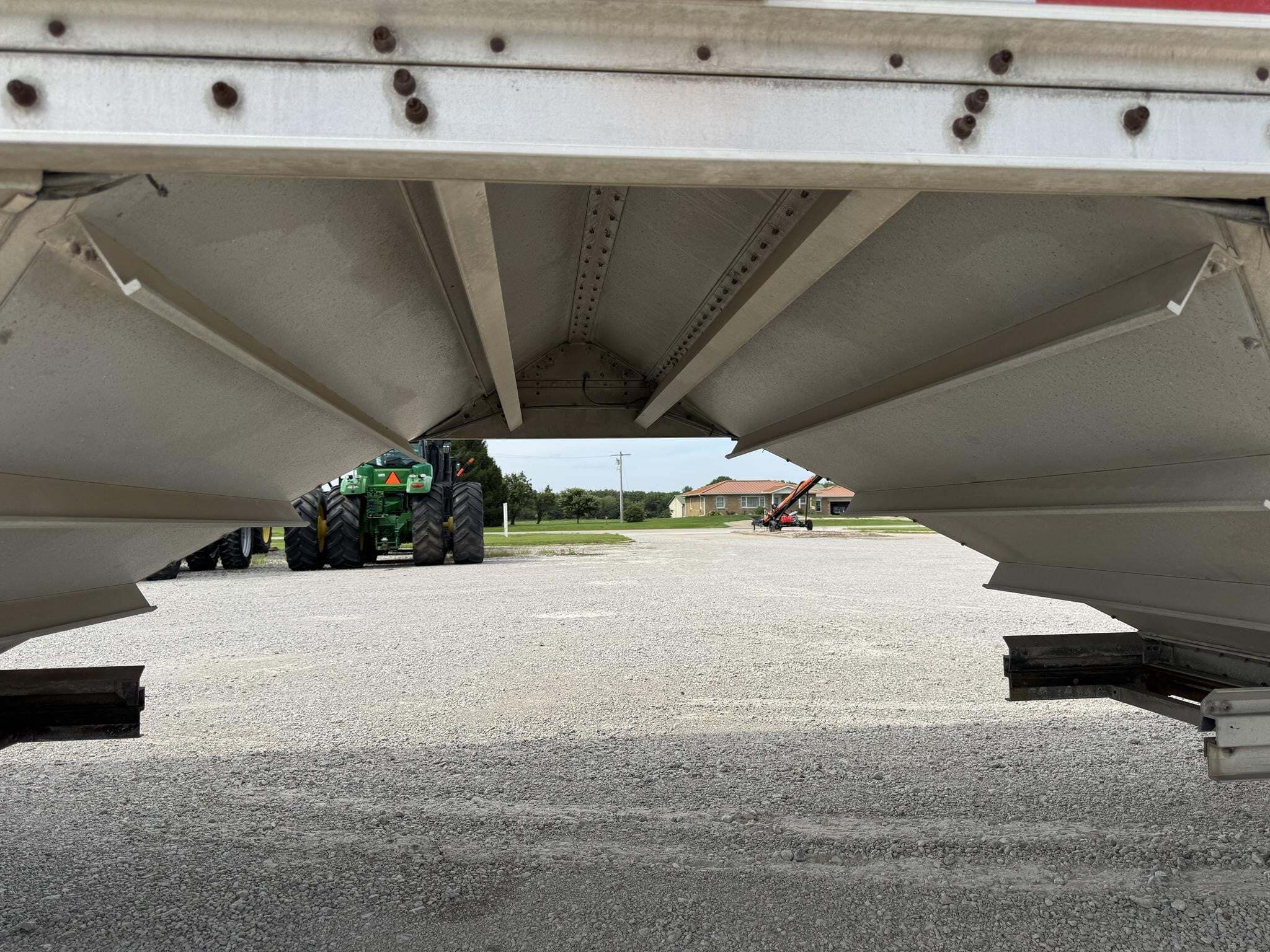 1993 CHAMBERLIN Trailer Grain Trailer