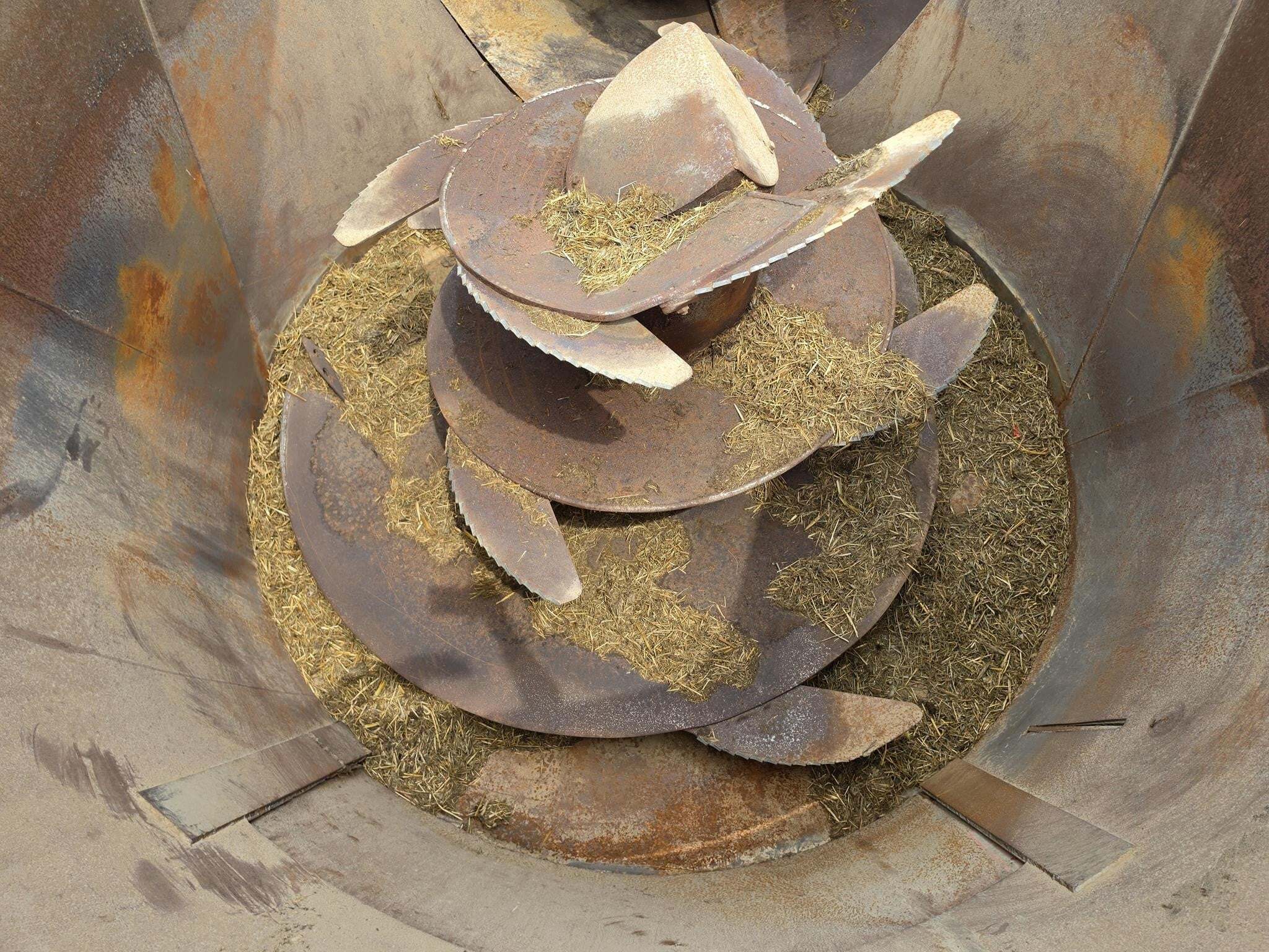 2012 NDE 2656 Grinders and Mixer