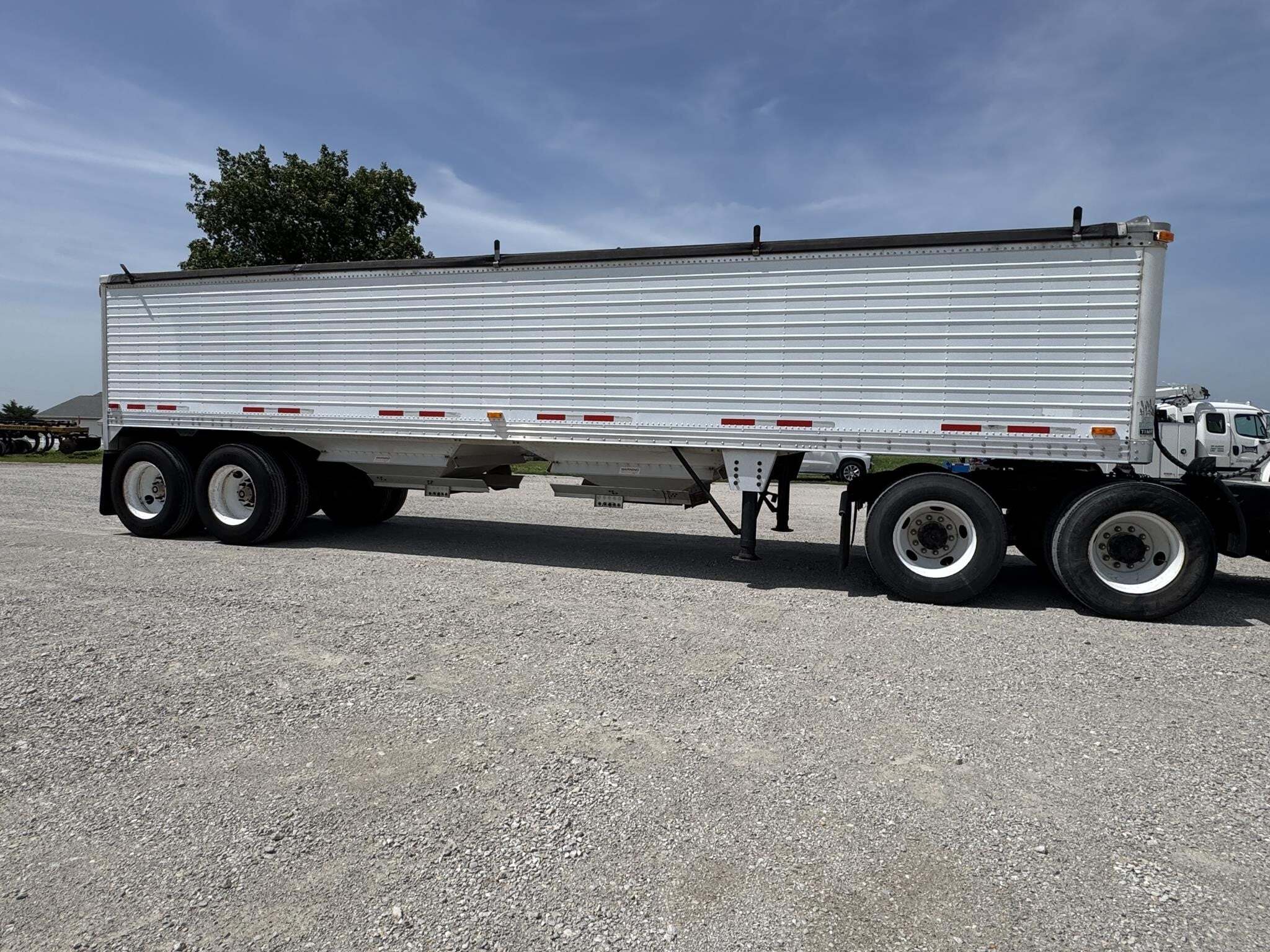 1998 Timpte Super Hopper Grain Trailer