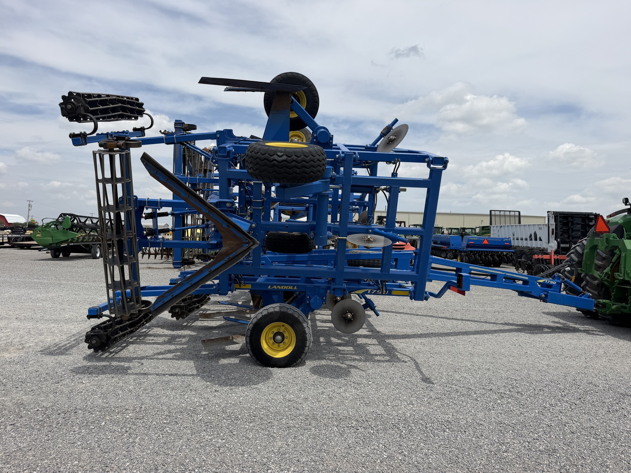 2018 Landoll 1790-52 Chisel Plow