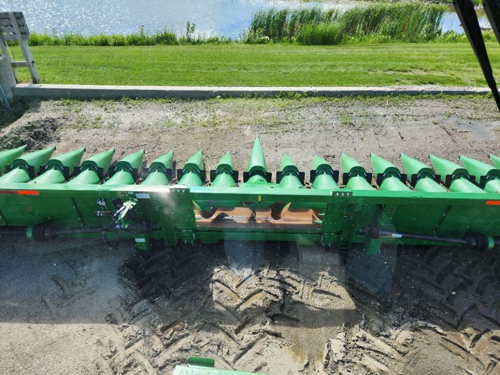 2024 John Deere C18R Corn Head
