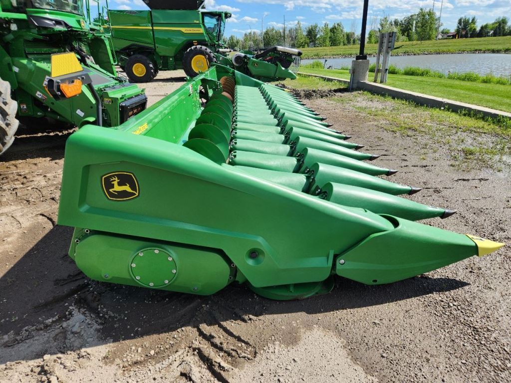 2024 John Deere C18R Corn Head