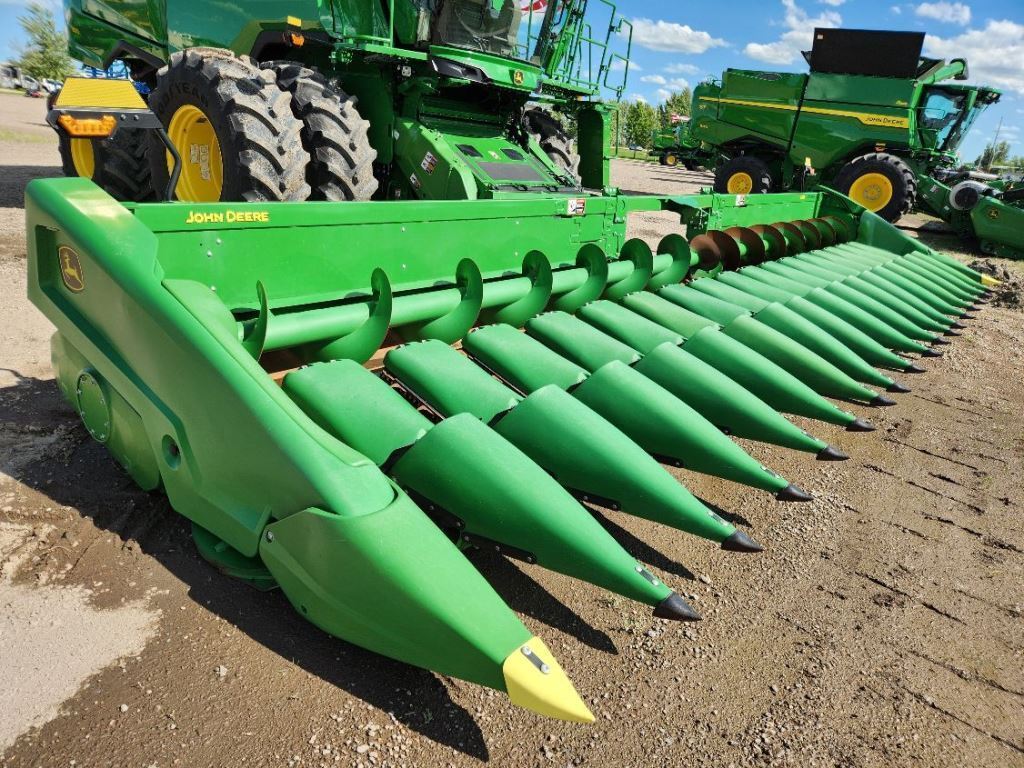 2024 John Deere C18R Corn Head