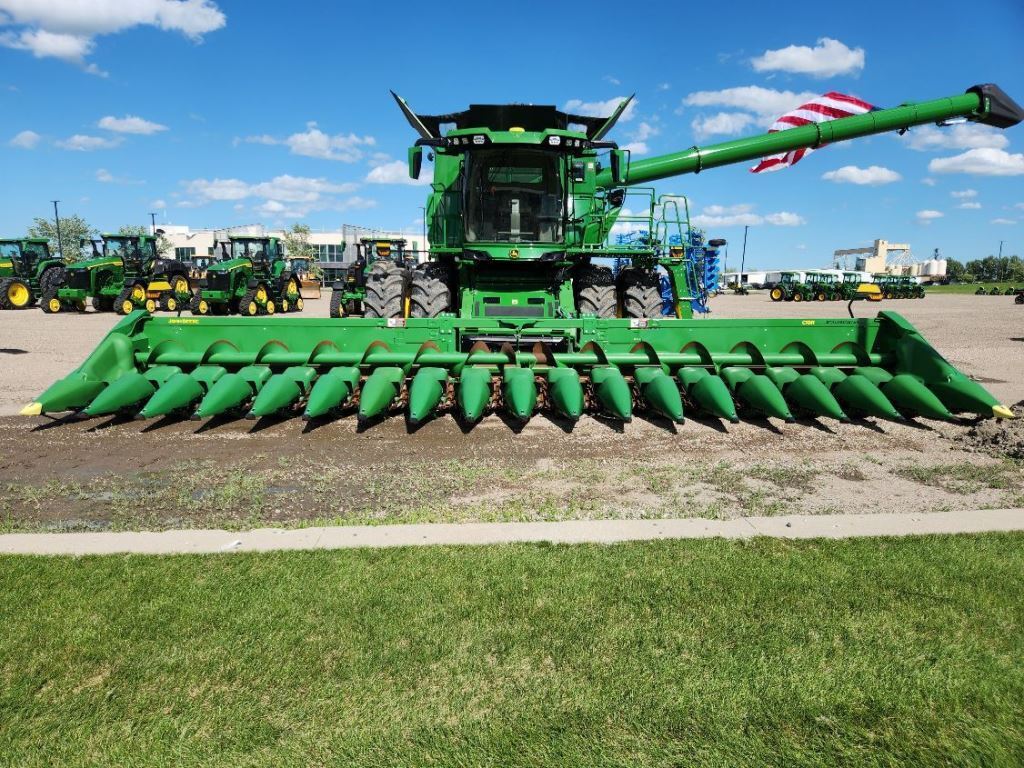2024 John Deere C18R Corn Head