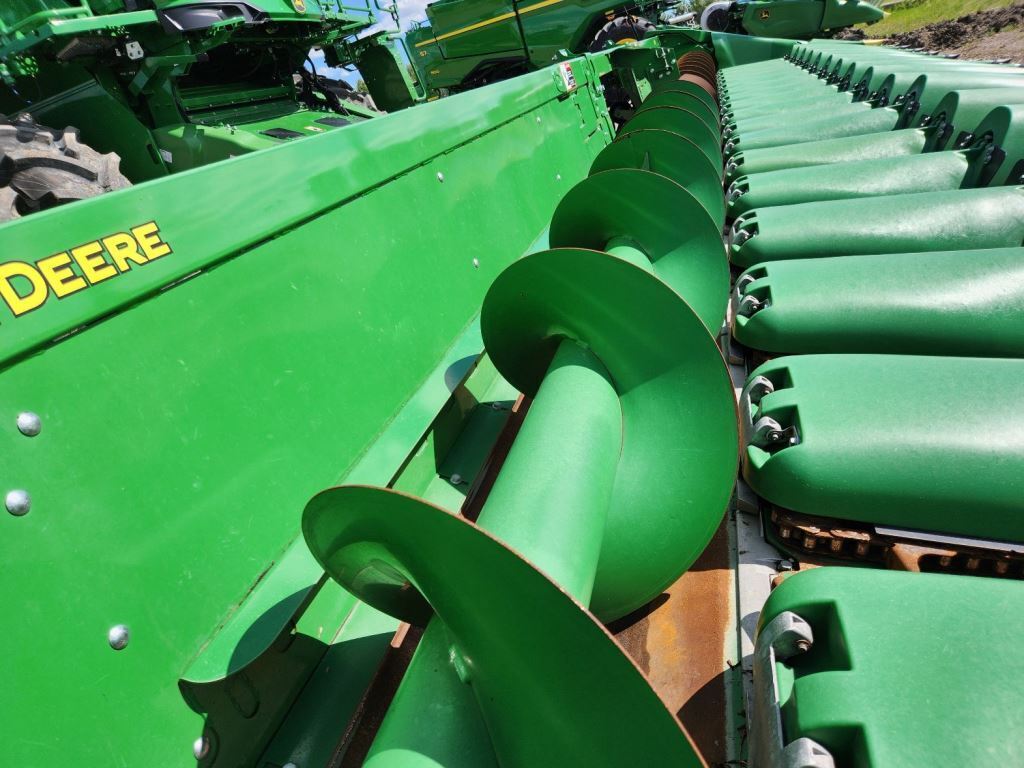 2024 John Deere C18R Corn Head