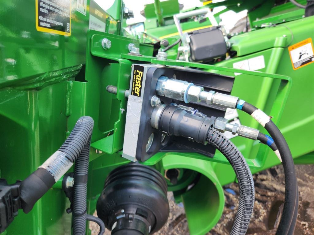 2024 John Deere C18R Corn Head