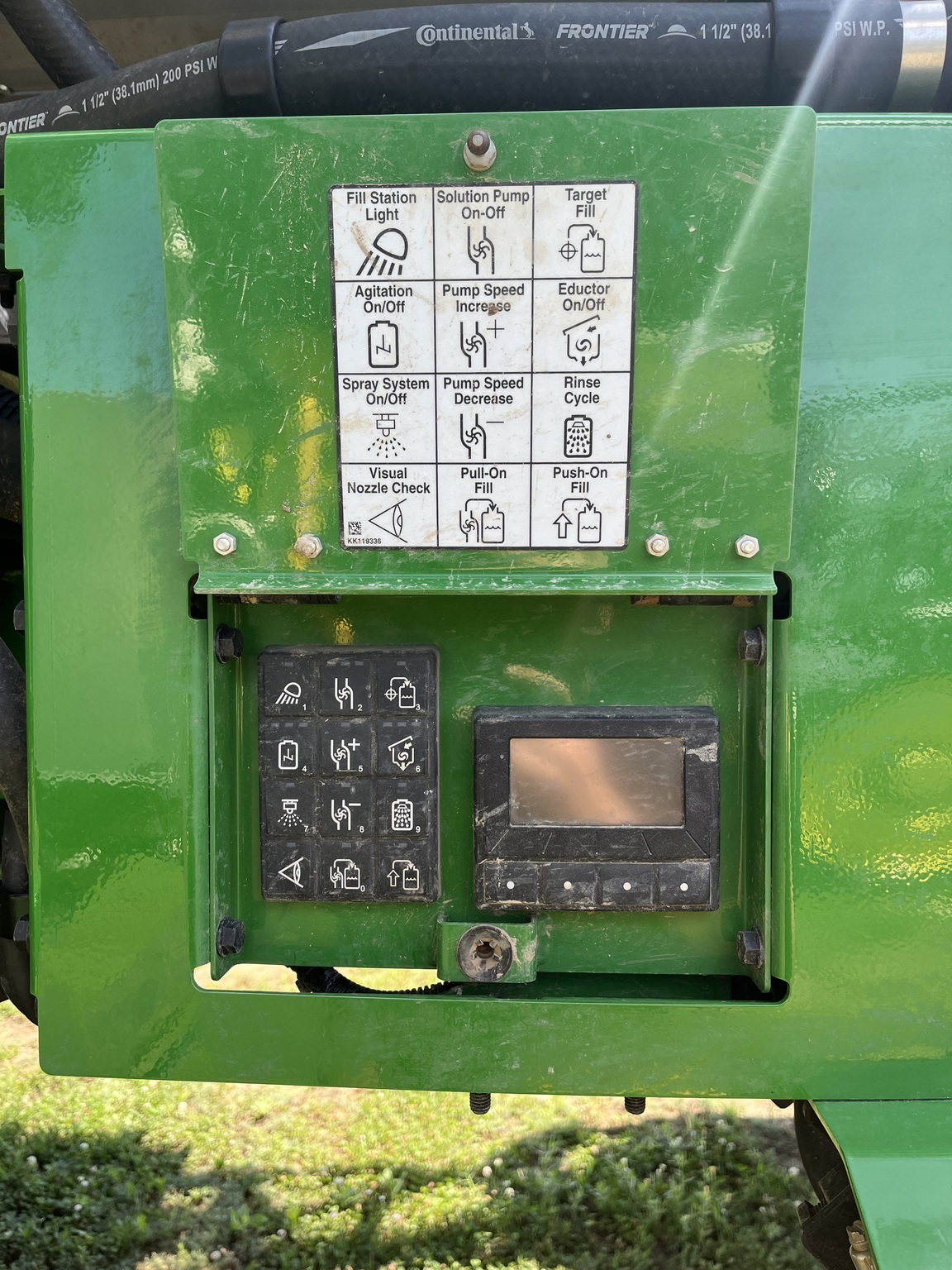 2025 John Deere 410R Self-Propelled Sprayer
