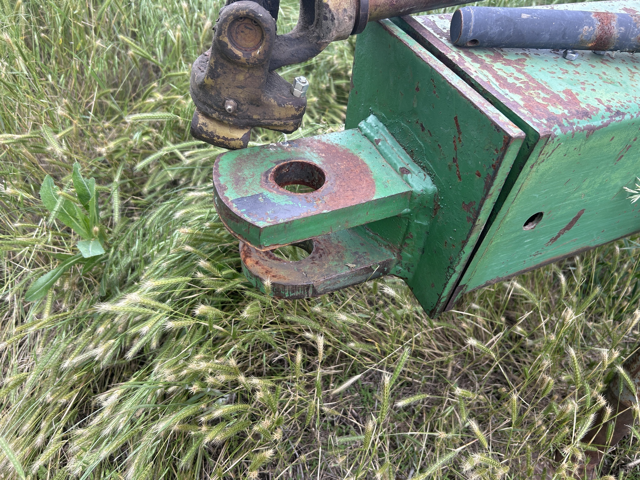 2000 EZ-Flow 475 Grain Cart