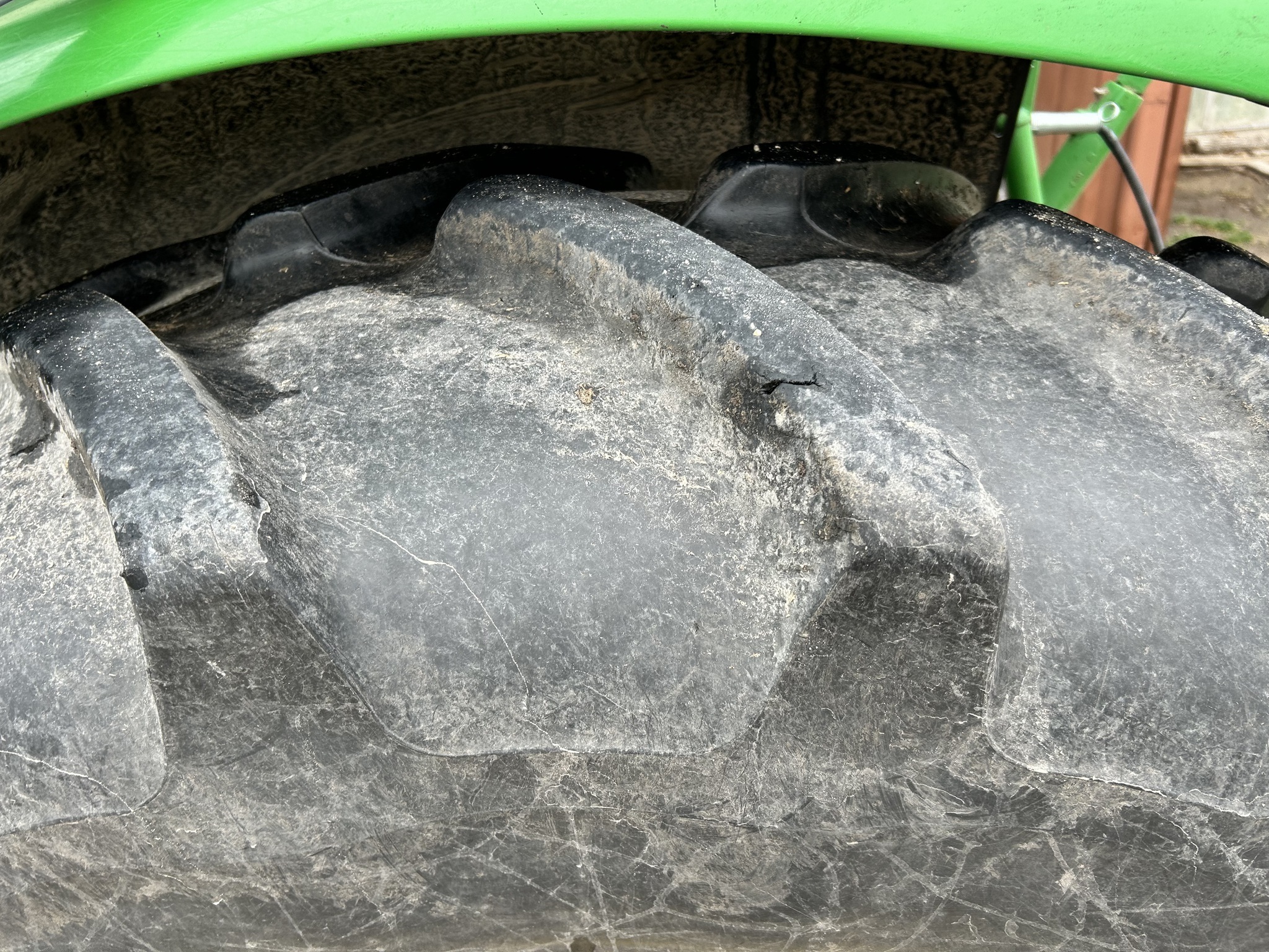 2014 John Deere 6125R Tractor