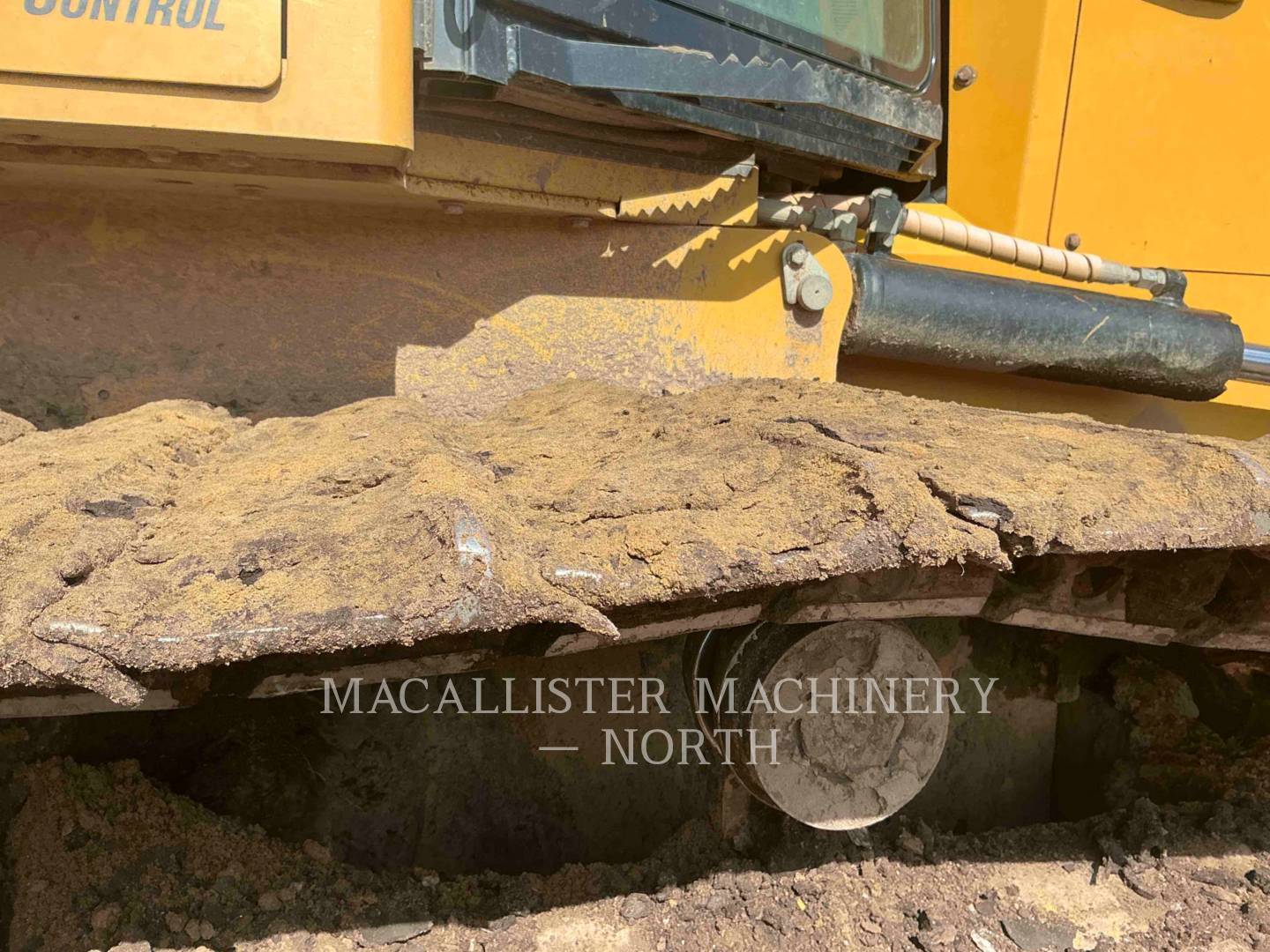 2017 Caterpillar D6K2LGP Dozer