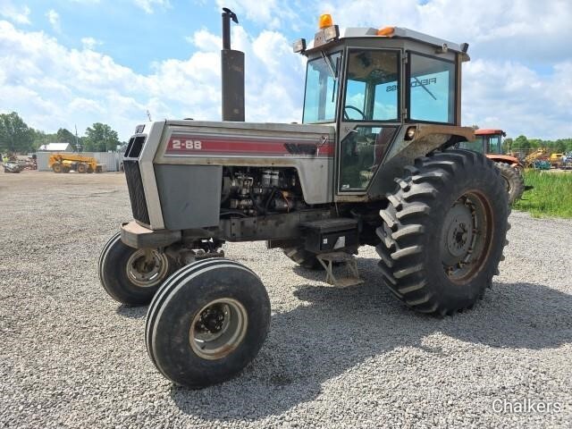 1987 White 2-88 Tractor