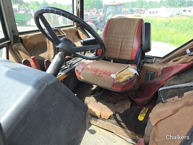 1987 White 2-88 Tractor