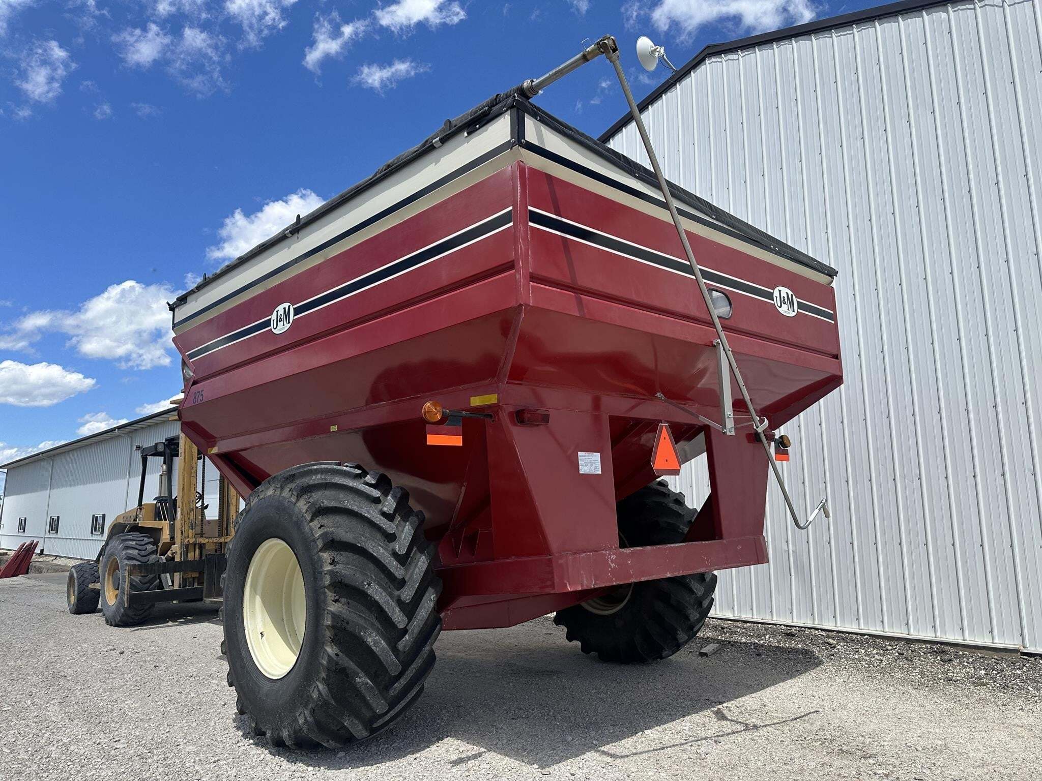  J&M 875-16 Grain Cart