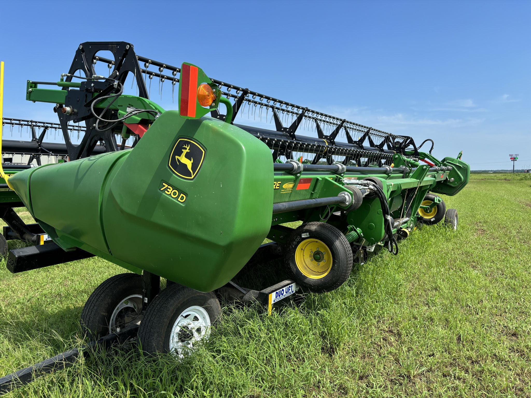 2021 John Deere DL32 Header Trailer