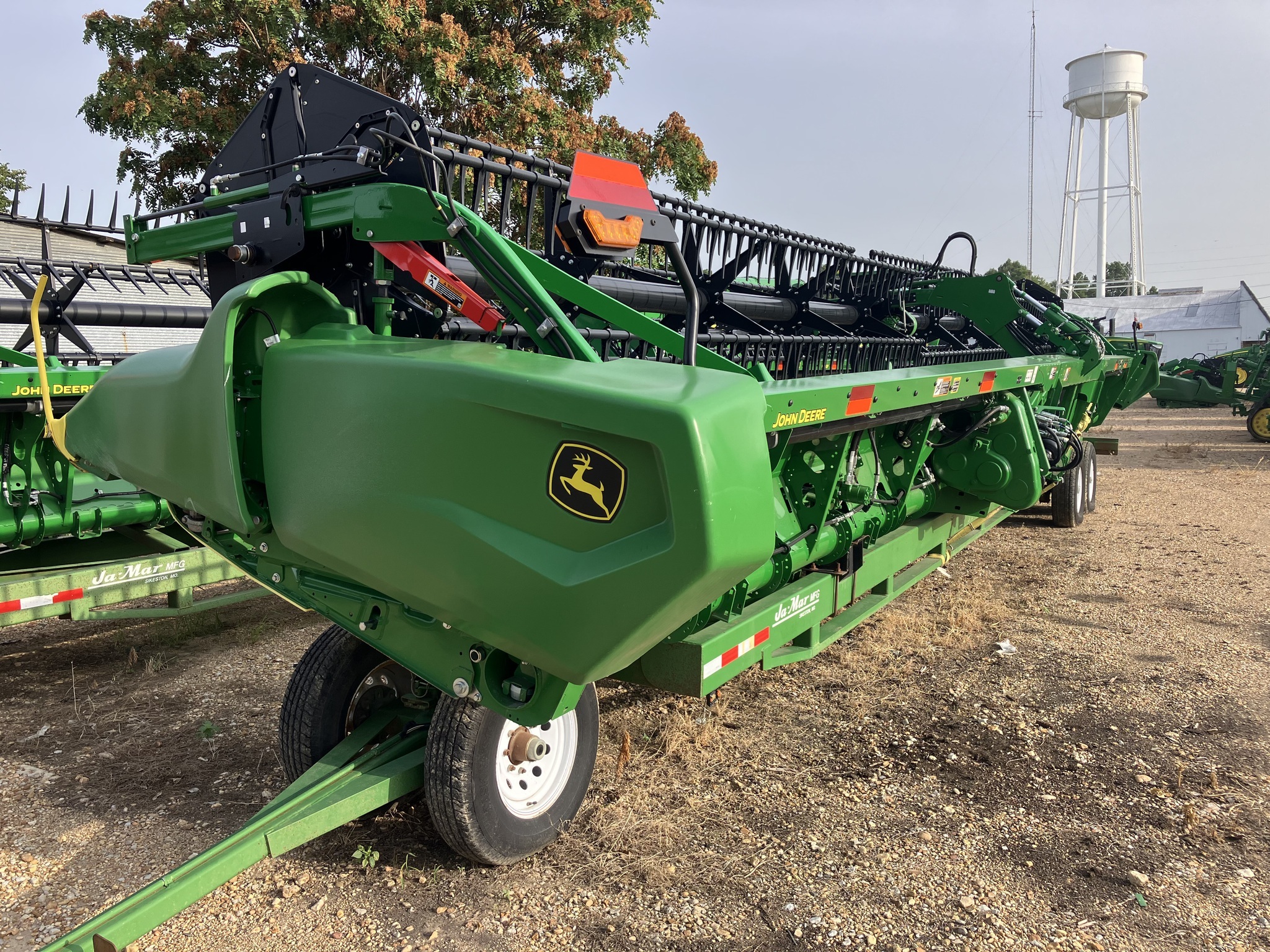 2023 John Deere RD40F Platform