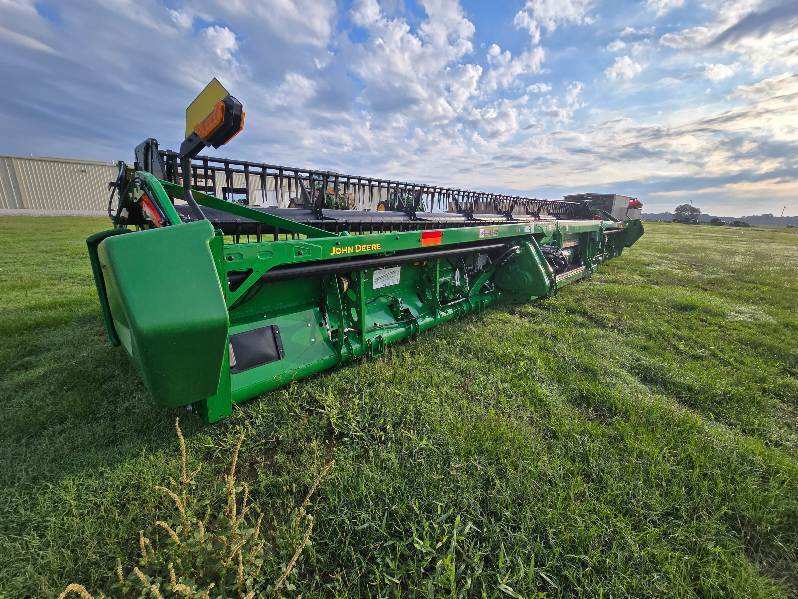 2021 John Deere RD35F Platform