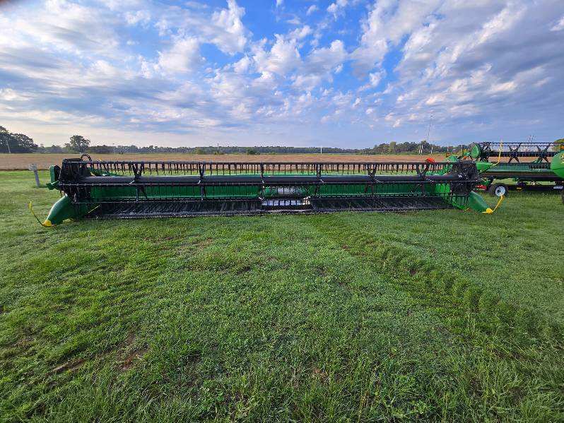 2021 John Deere RD35F Platform