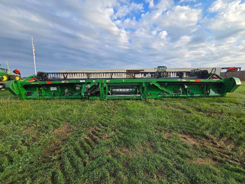 2021 John Deere RD35F Platform