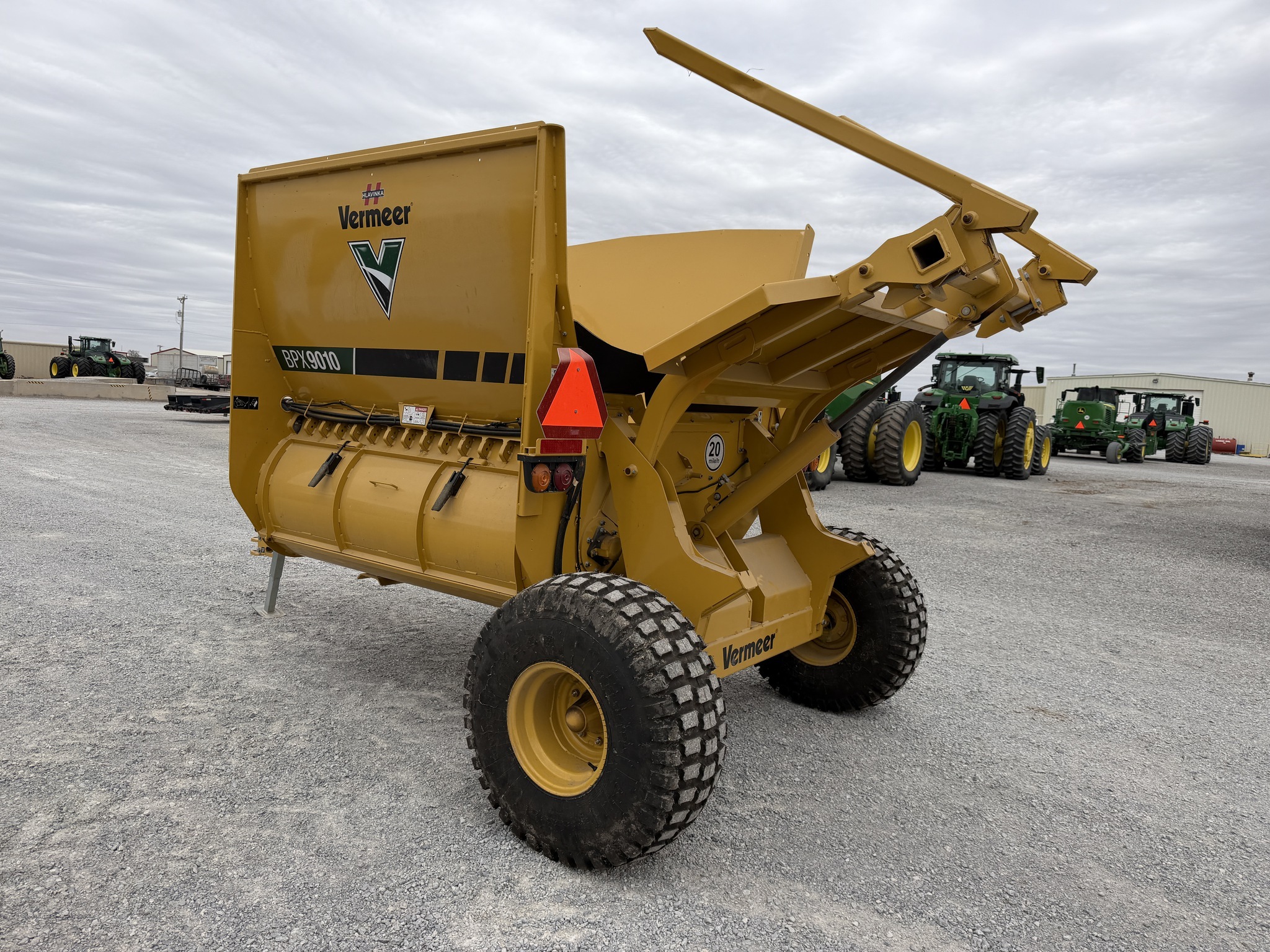 2024 Vermeer BPX9010 Bale Processor