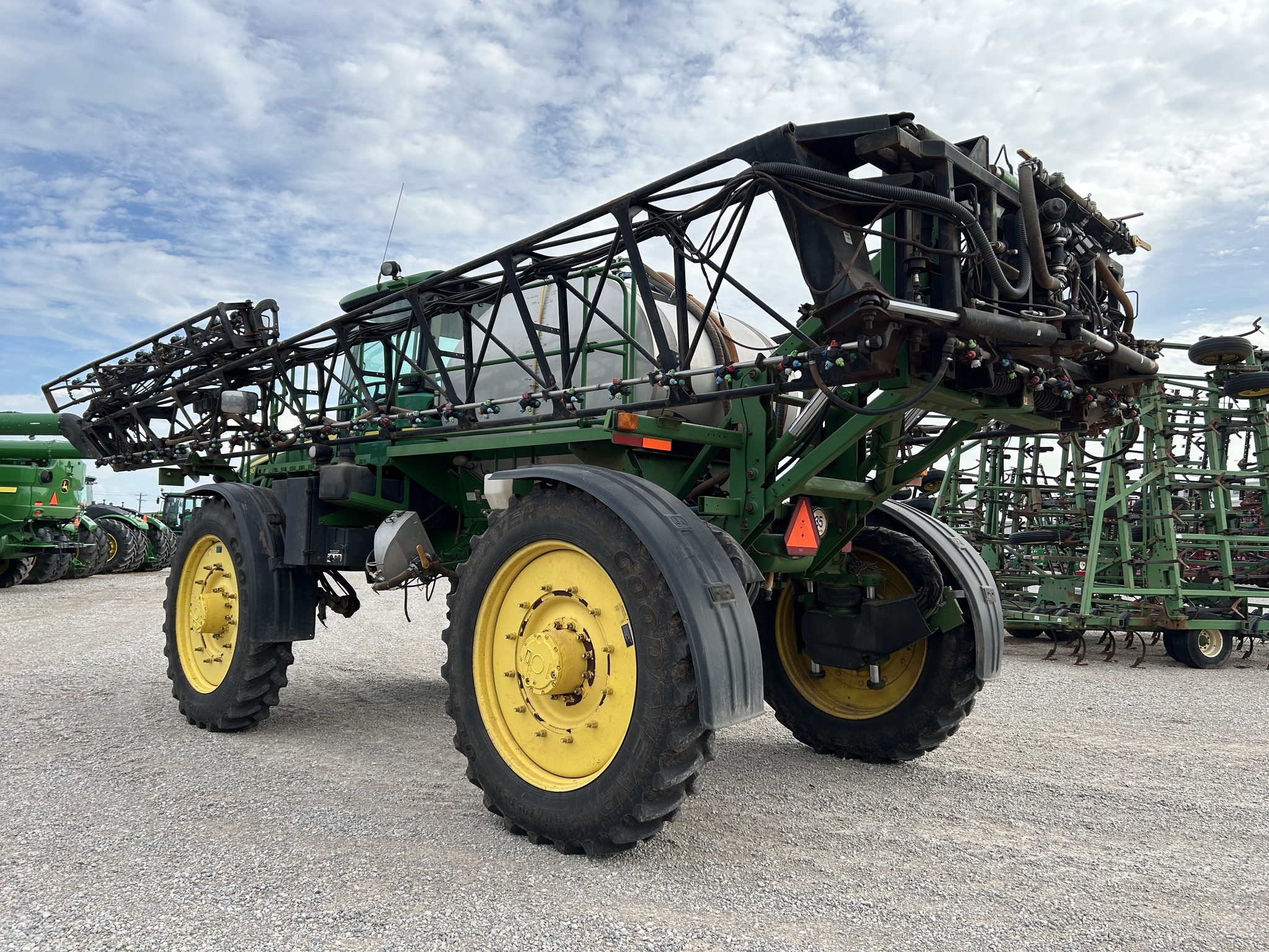 2008 John Deere 4930 Self-Propelled Sprayer