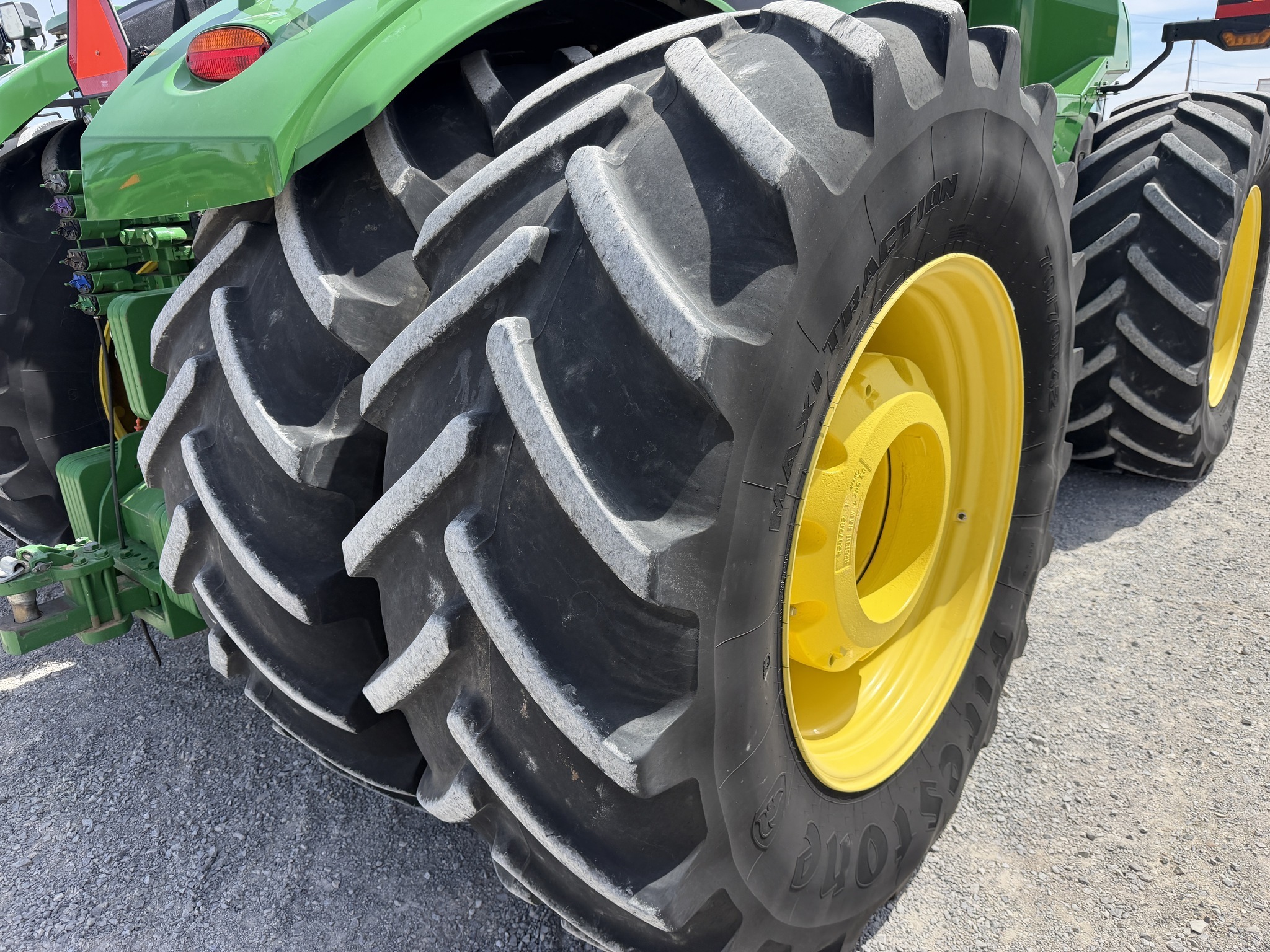 2021 John Deere 9R 490 Tractor