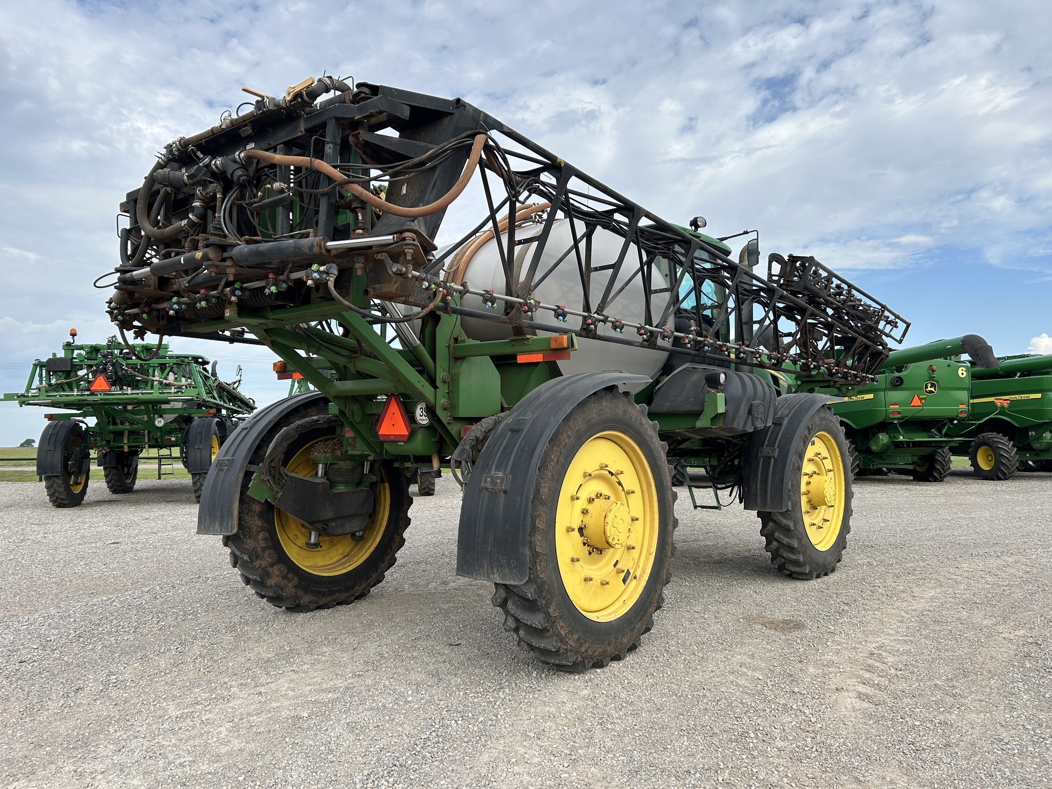2008 John Deere 4930 Self-Propelled Sprayer