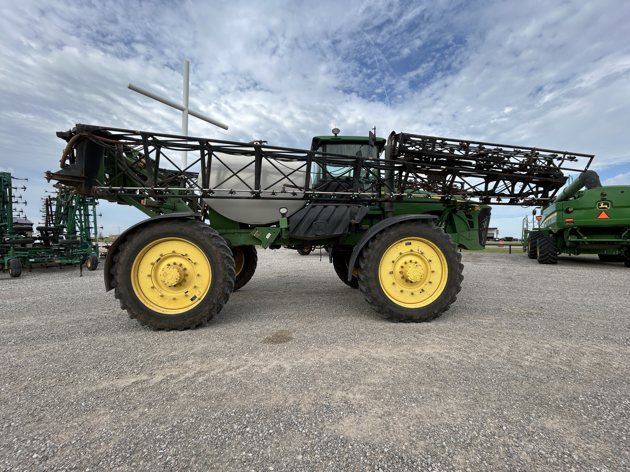 2008 John Deere 4930 Self-Propelled Sprayer