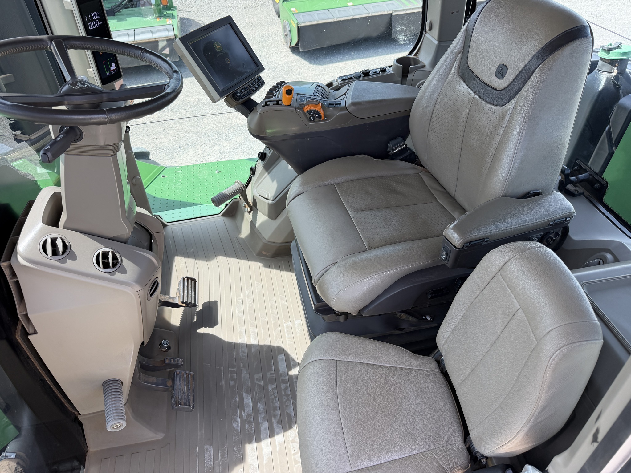 2021 John Deere 9R 490 Tractor