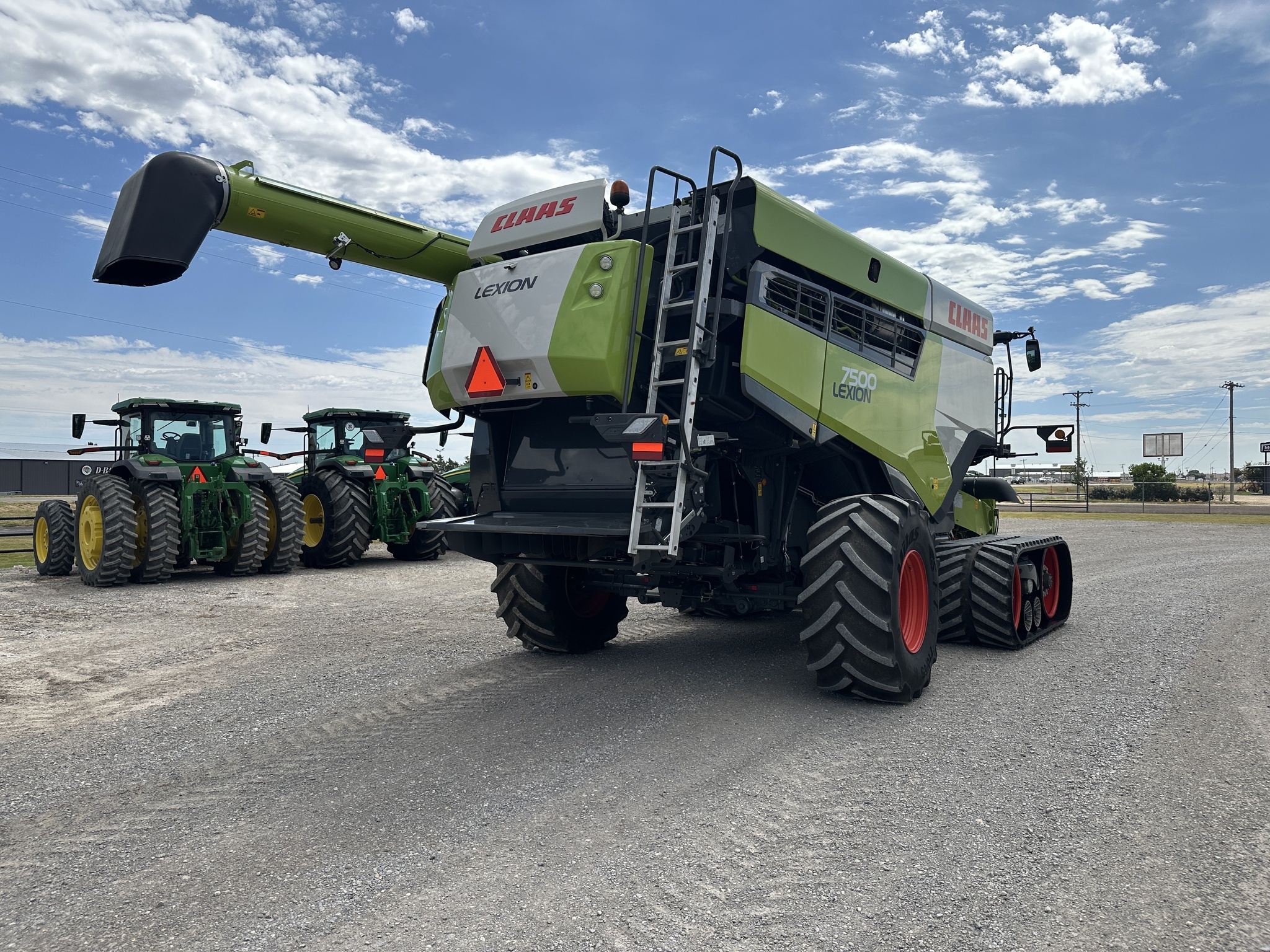 2022 Claas LEXION 7500TT Combine
