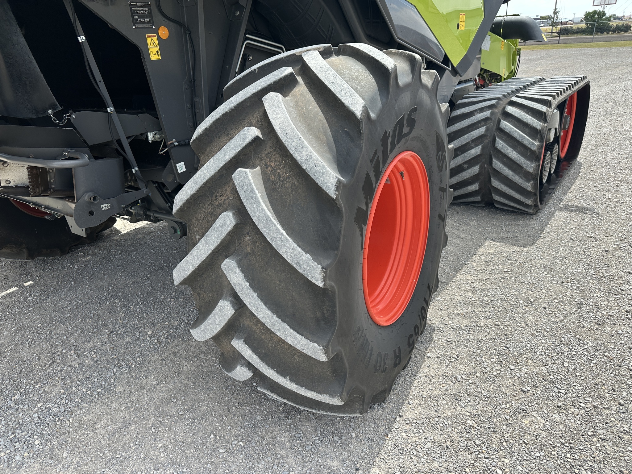 2022 Claas LEXION 7500TT Combine