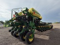 2017 John Deere 1775NT Planter