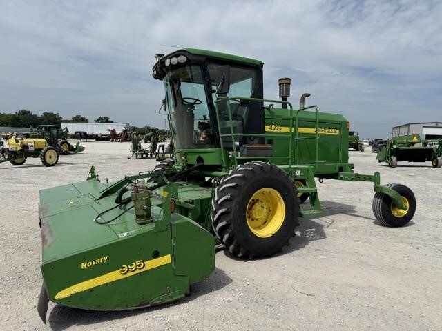  John Deere 4995 Self-Propelled Windrowers and Swather