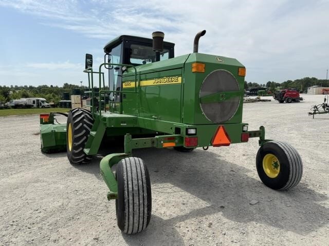  John Deere 4995 Self-Propelled Windrowers and Swather