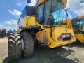 2015 New Holland CR7.90 Combine