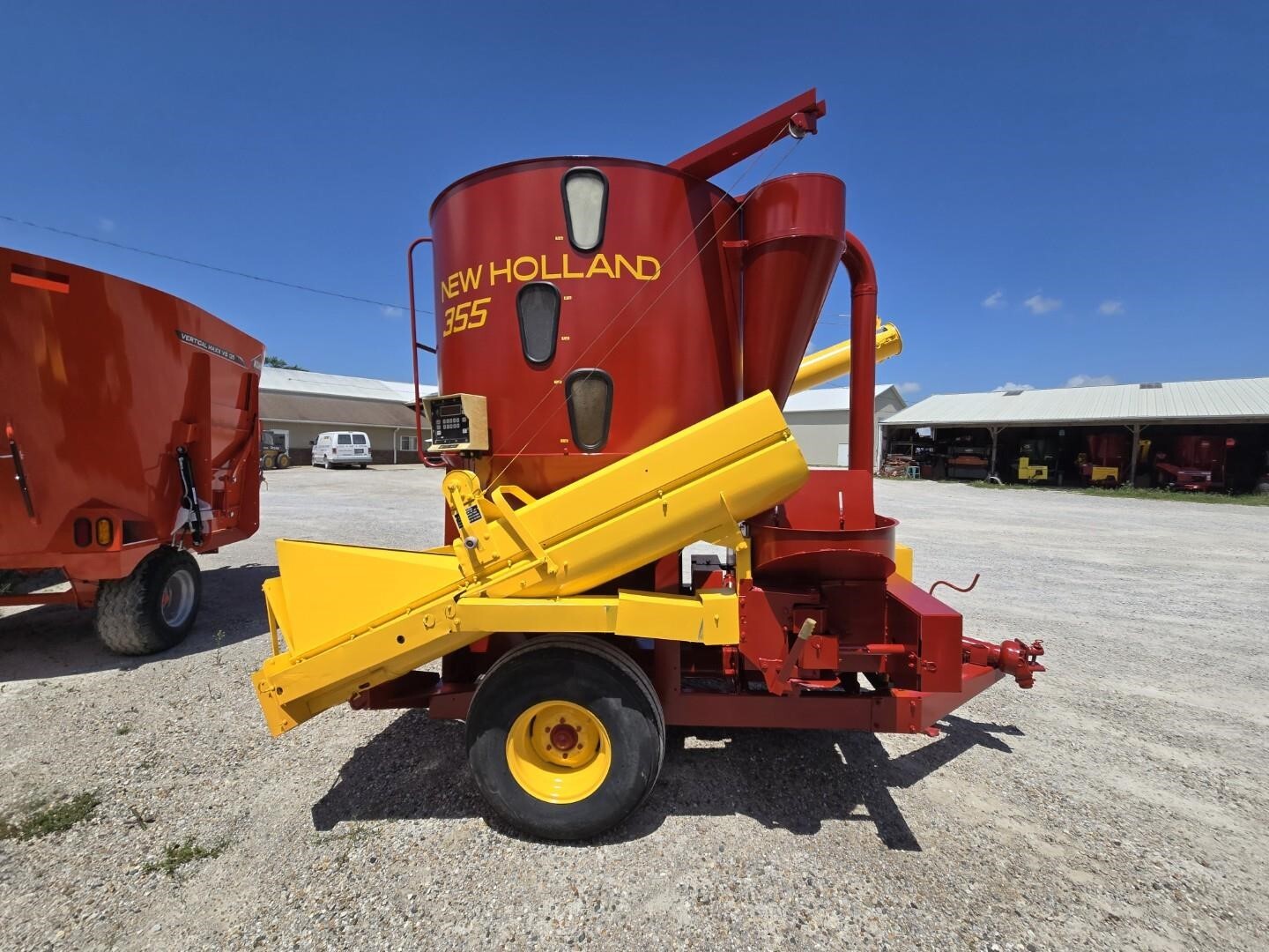  New Holland 355 Grinders and Mixer