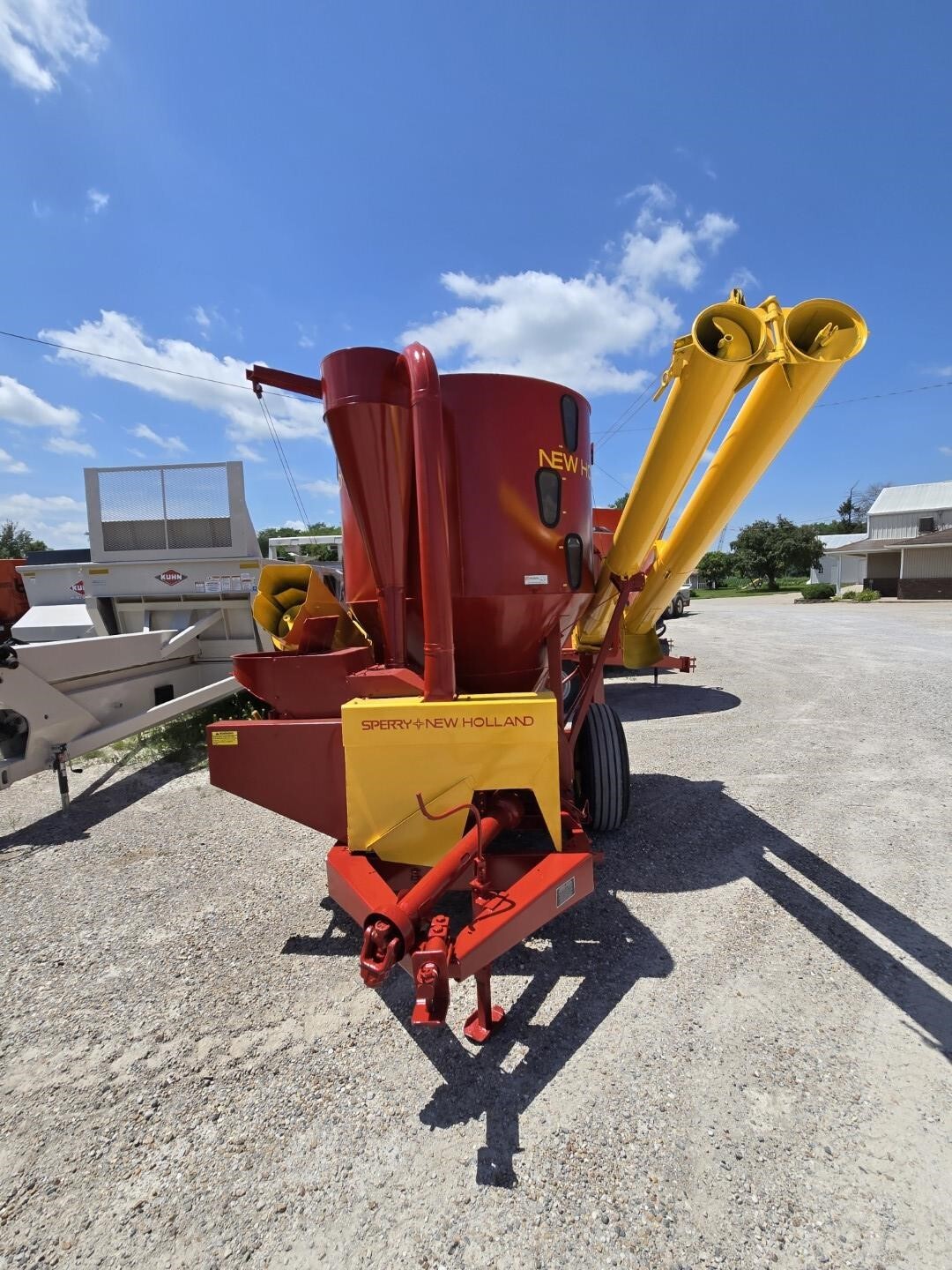  New Holland 355 Grinders and Mixer