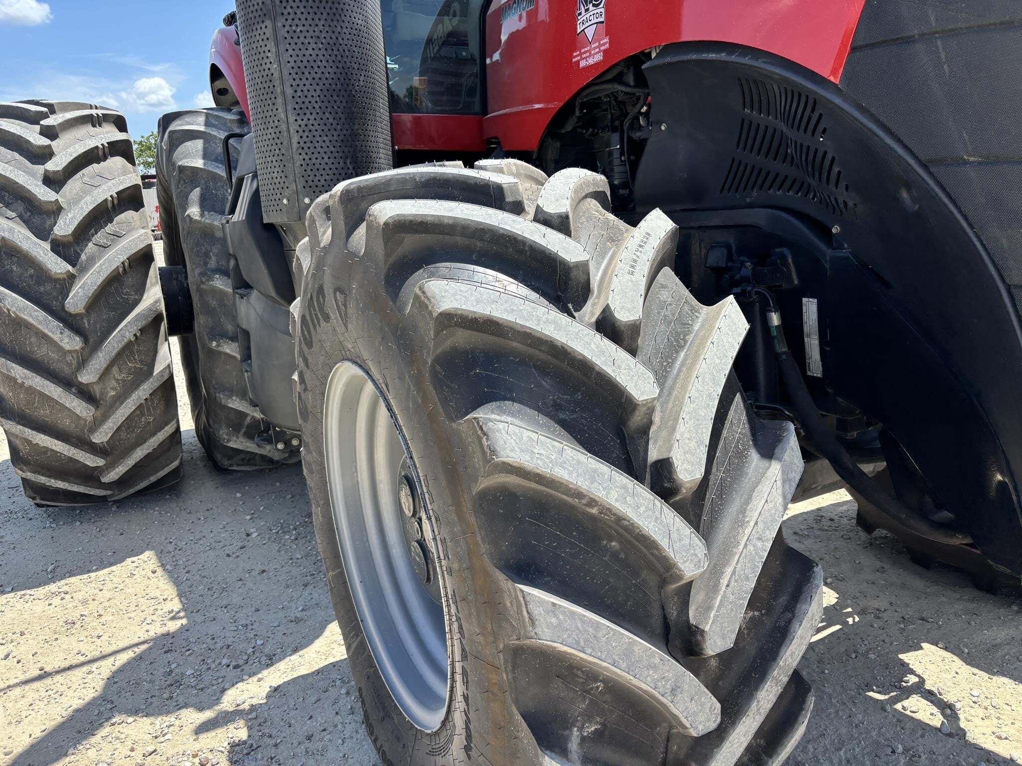 2016 Case IH Magnum 340 Tractor