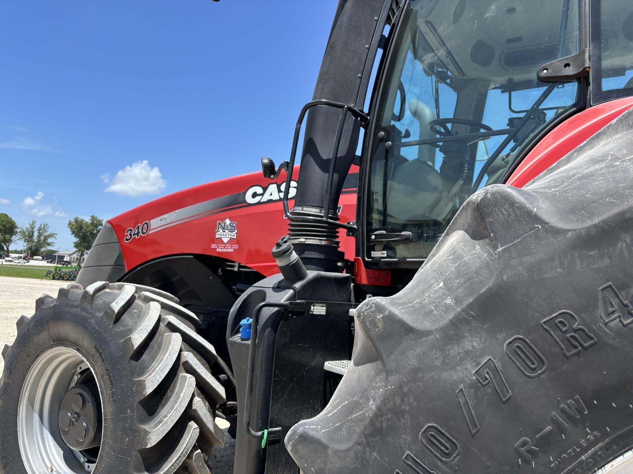 2016 Case IH Magnum 340 Tractor