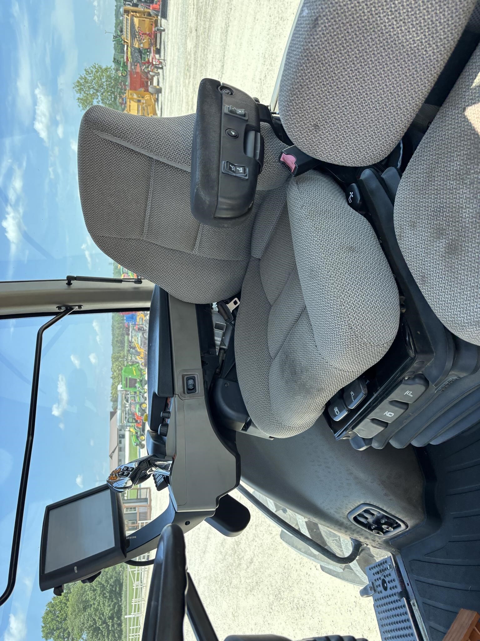 2016 Case IH Magnum 340 Tractor