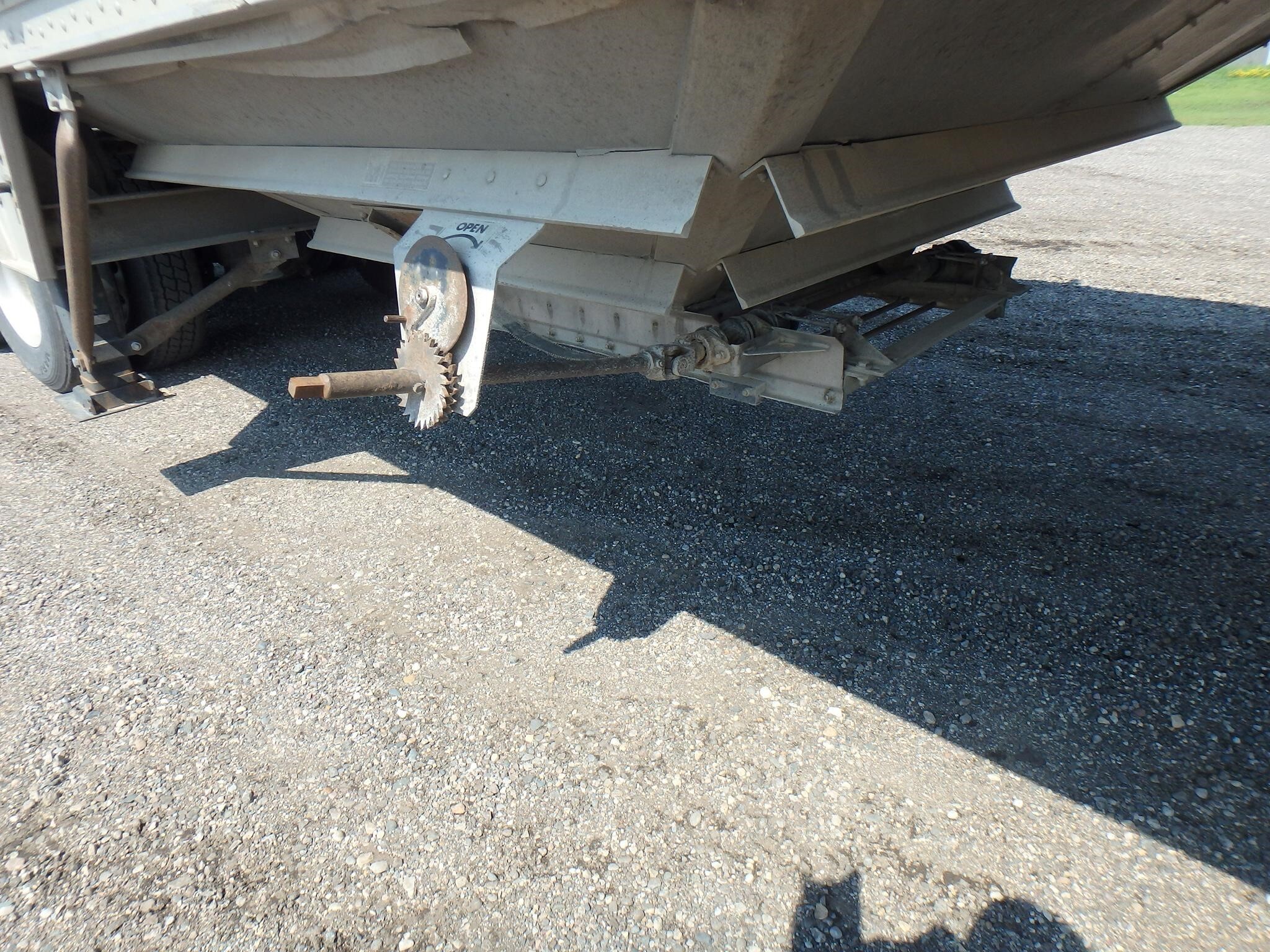 2010 Wilson Pacesetter Grain Trailer