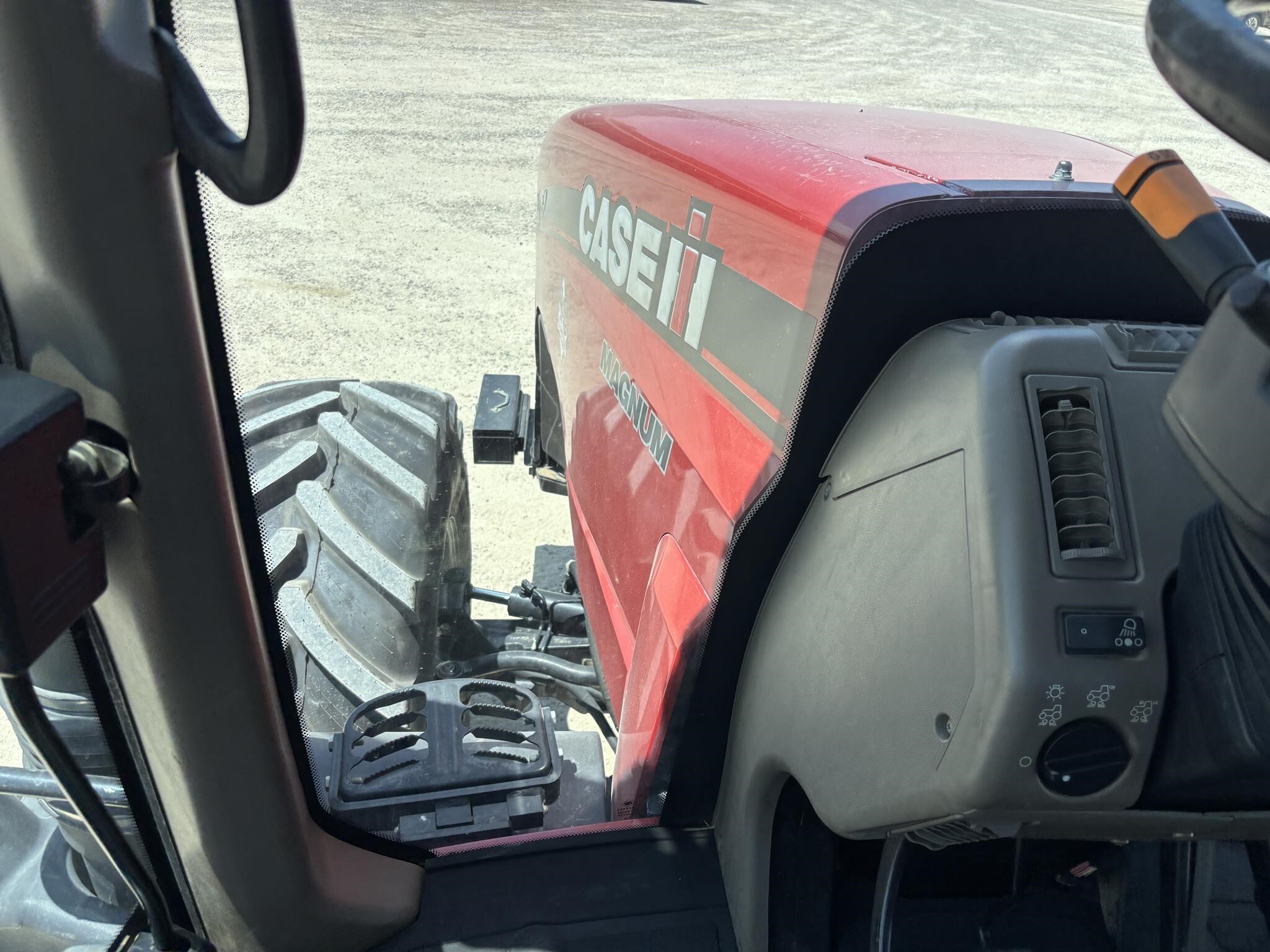 2016 Case IH Magnum 340 Tractor