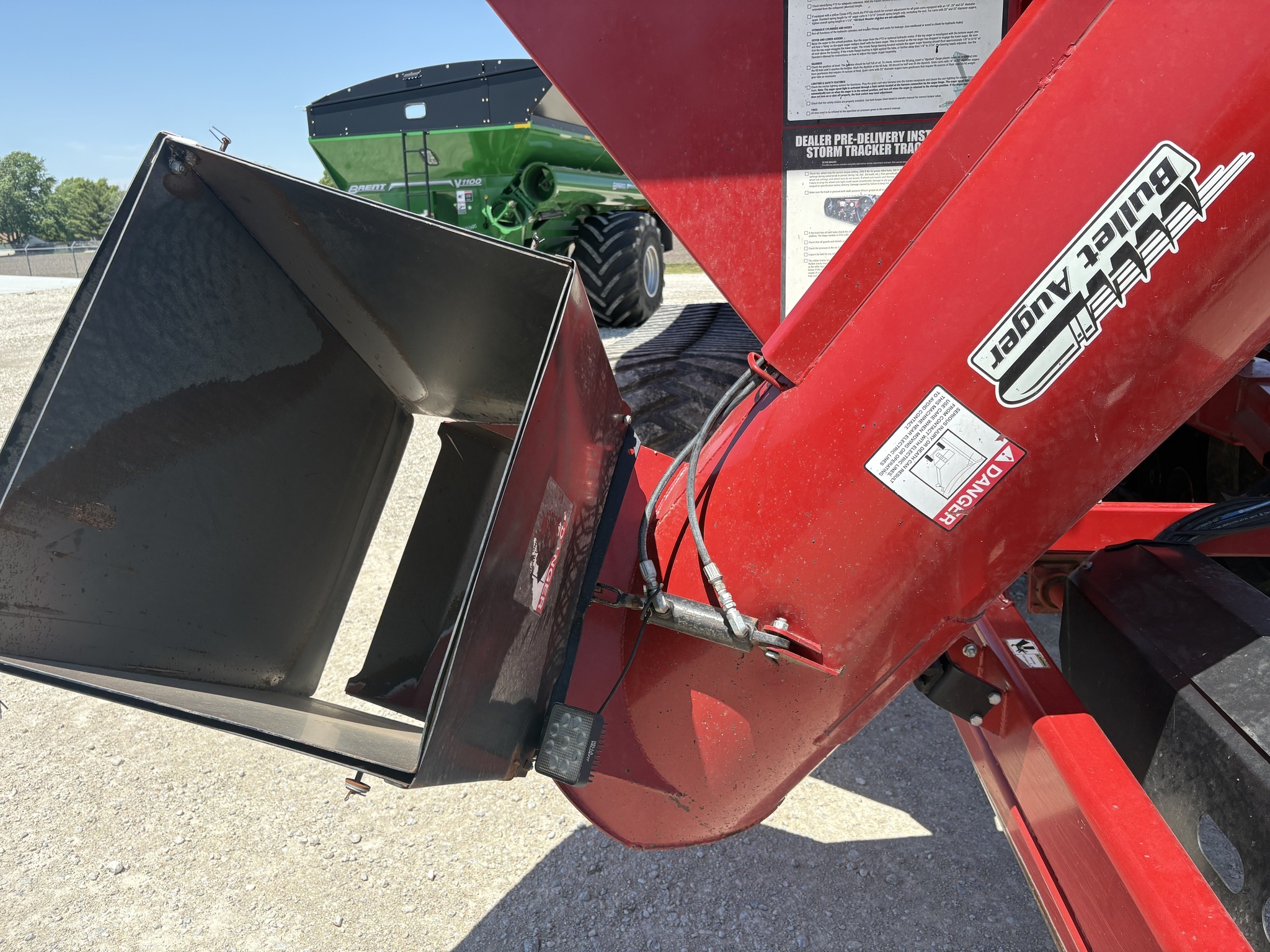 2017 J&M 1312 Grain Cart