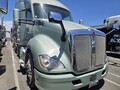 2019 Kenworth T680 Semi Trucks/Trailer