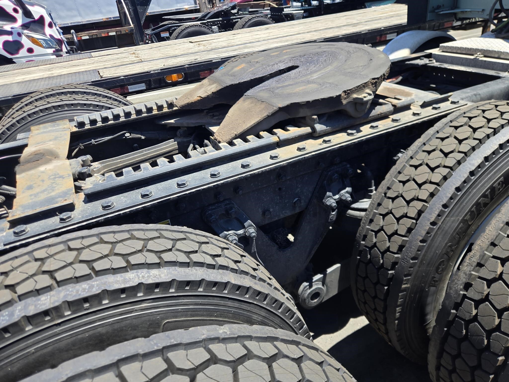 2019 Kenworth T680 Semi Trucks/Trailer