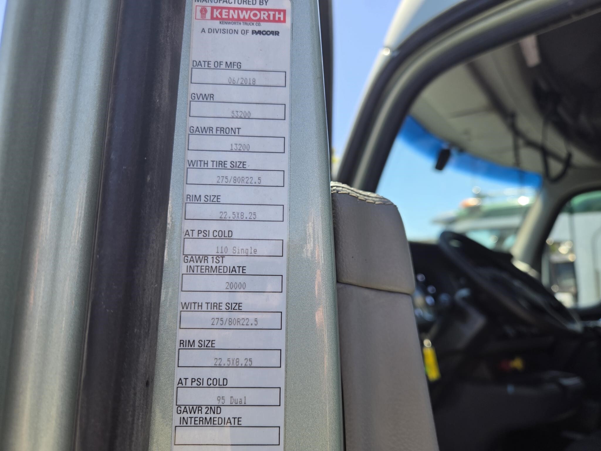 2019 Kenworth T680 Semi Trucks/Trailer