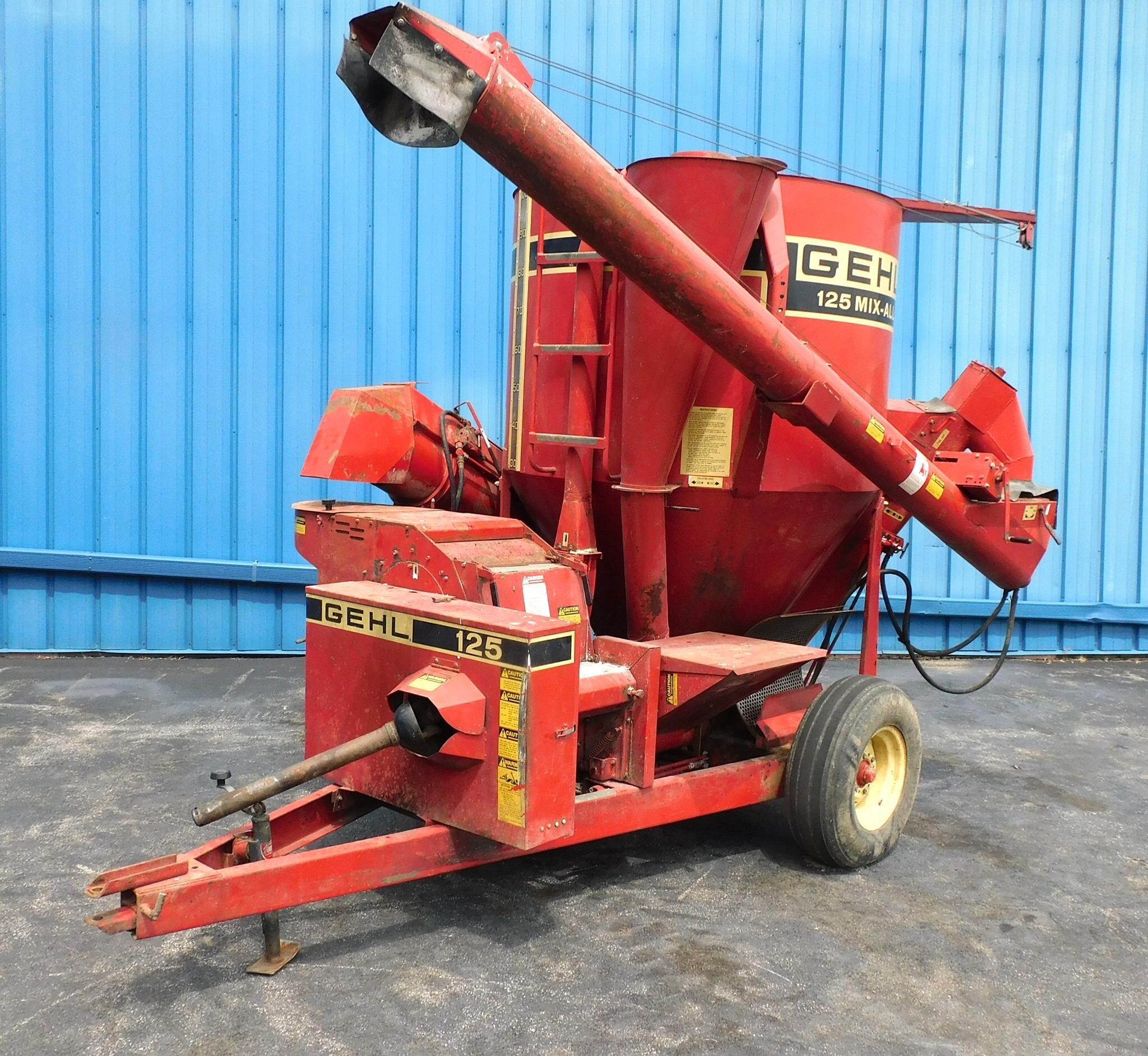  Gehl MX125 Grinders and Mixer