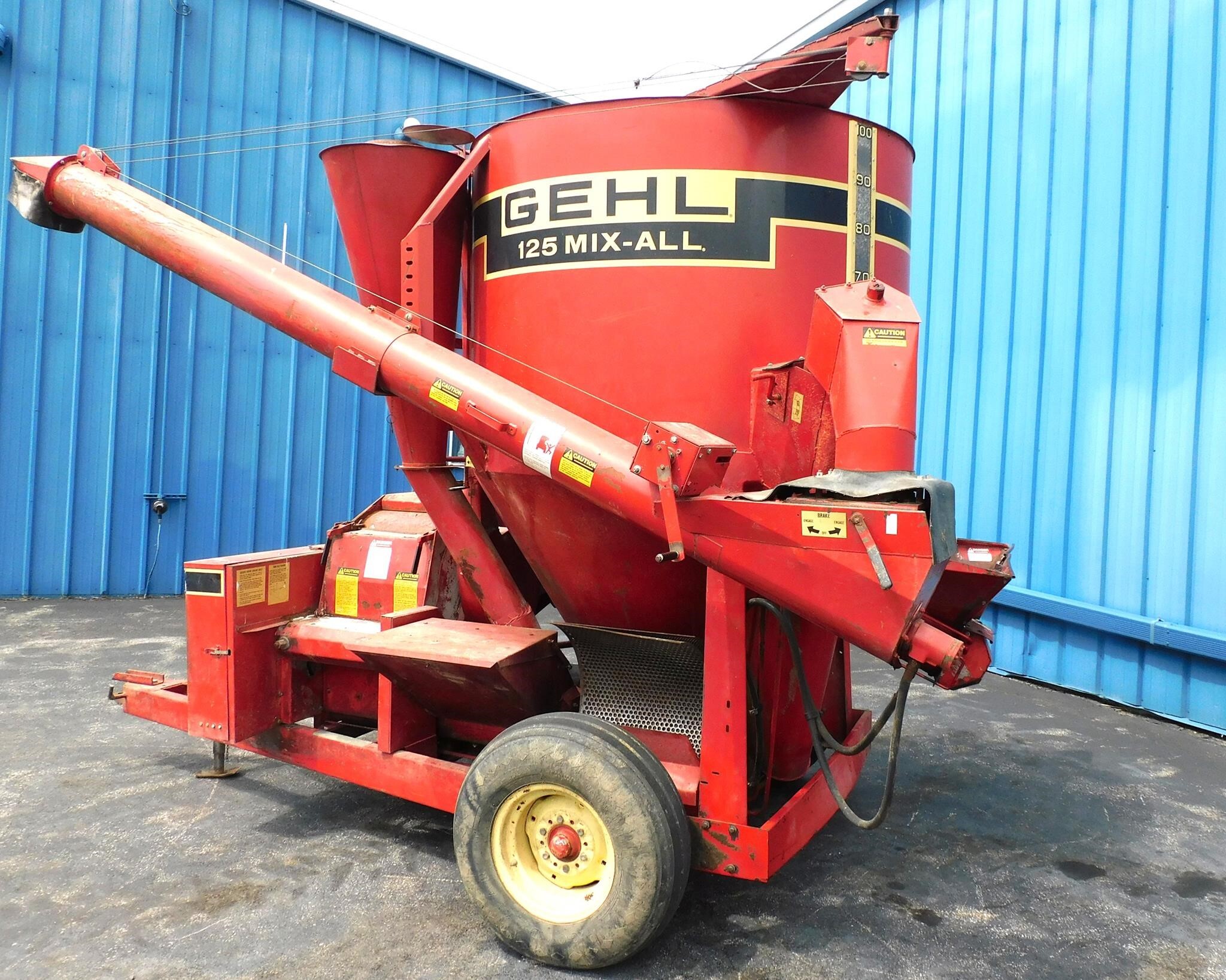  Gehl MX125 Grinders and Mixer