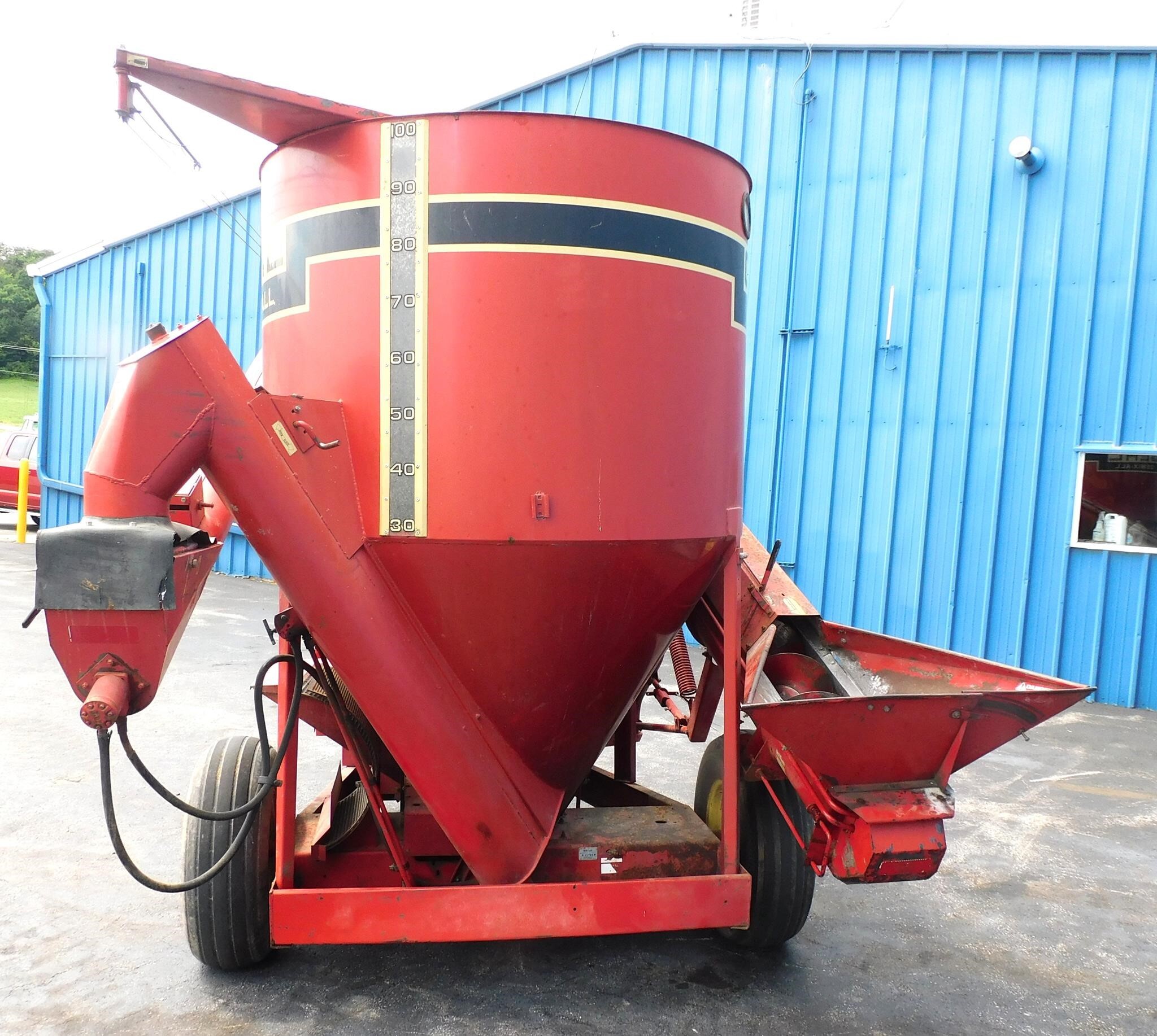  Gehl MX125 Grinders and Mixer