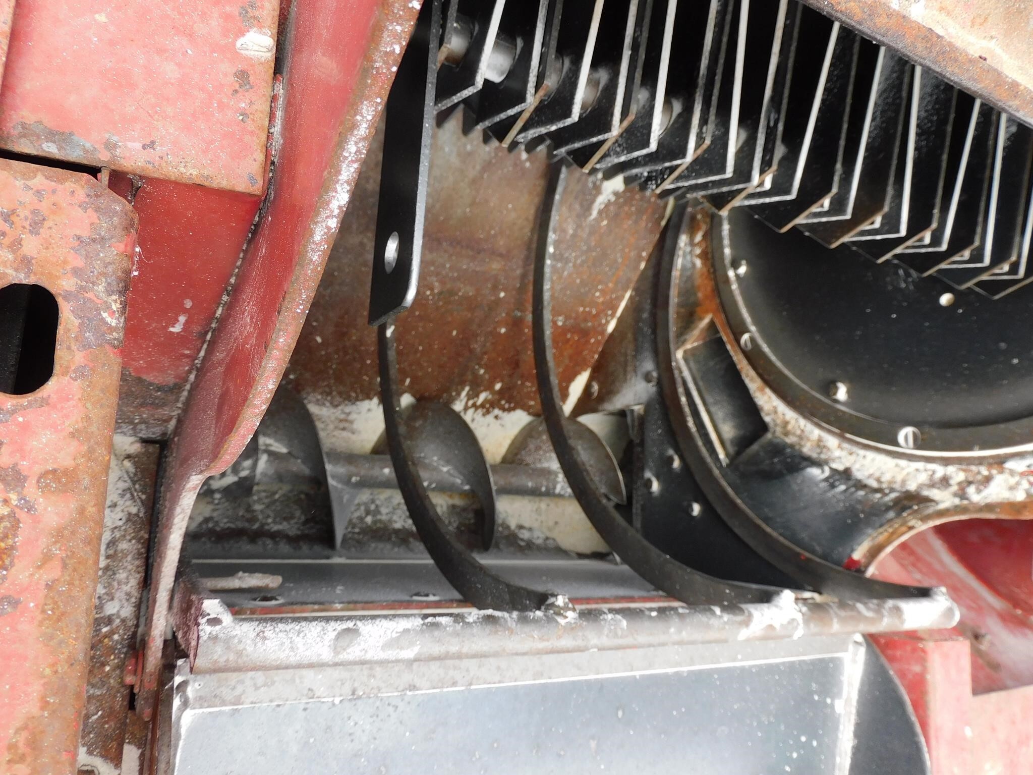  Gehl MX125 Grinders and Mixer