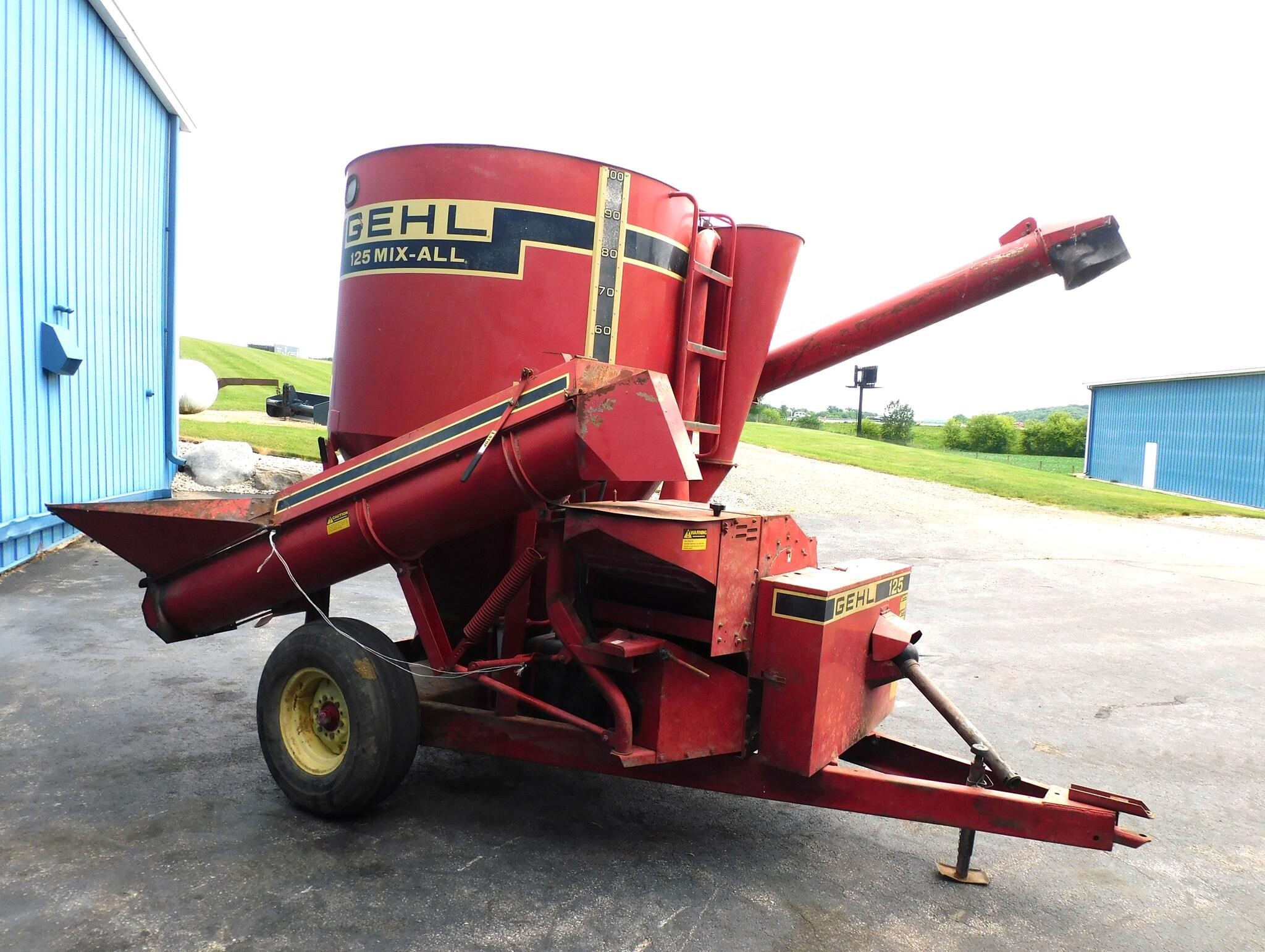  Gehl MX125 Grinders and Mixer